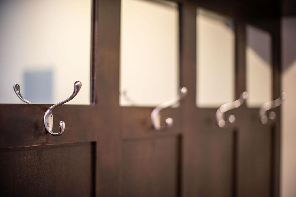 Selkirk Snug By Revelstoke Vacations Apartment Ngoại thất bức ảnh